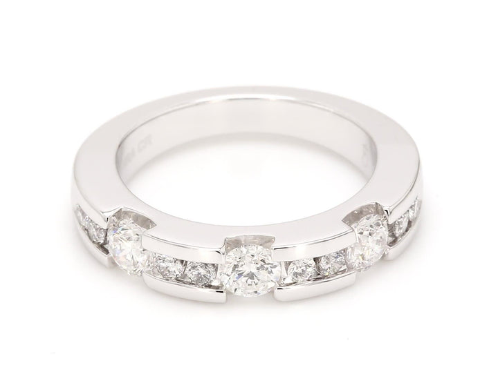 Elegant Classic 14K White Gold Diamond Ring