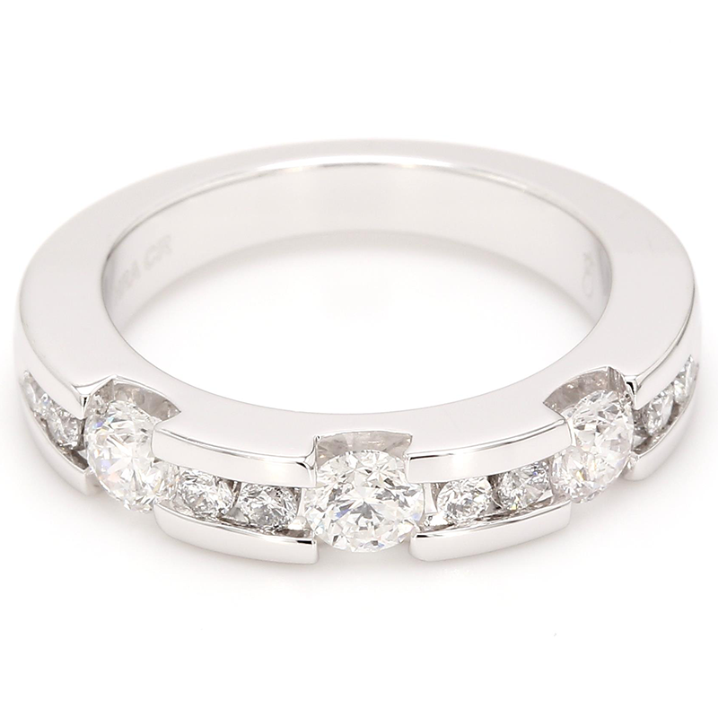 Elegant Classic 14K White Gold Diamond Ring